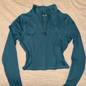 Gilly hicks cropped quarter zip